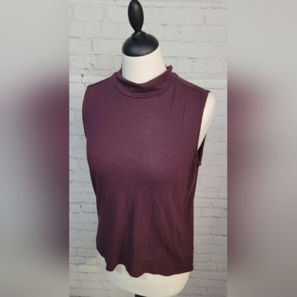 Athleta Mock Neck Tank Top Sz S Burgundy Maroon Sleeveless Casual Layering